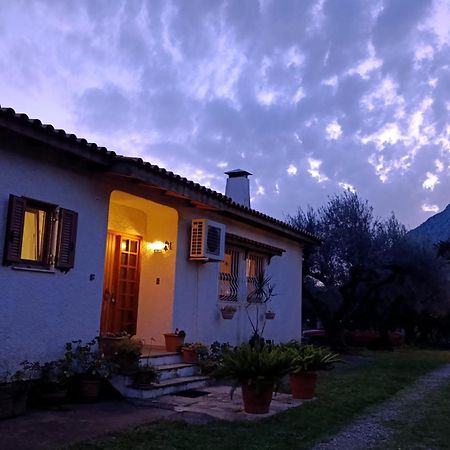 Nafpaktos Cottage By The Sea For Travelers And Dreamers! Zewnętrze zdjęcie