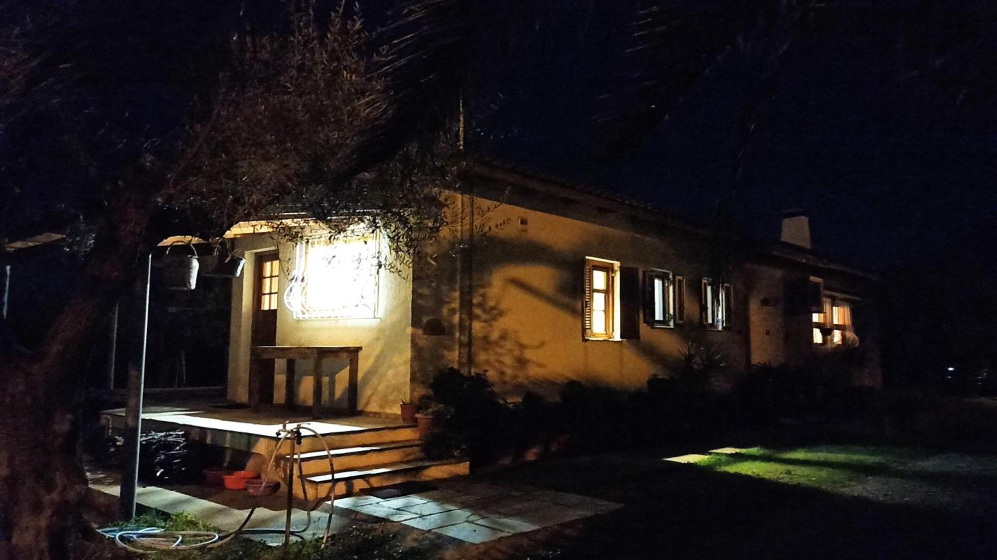 Nafpaktos Cottage By The Sea For Travelers And Dreamers! Zewnętrze zdjęcie