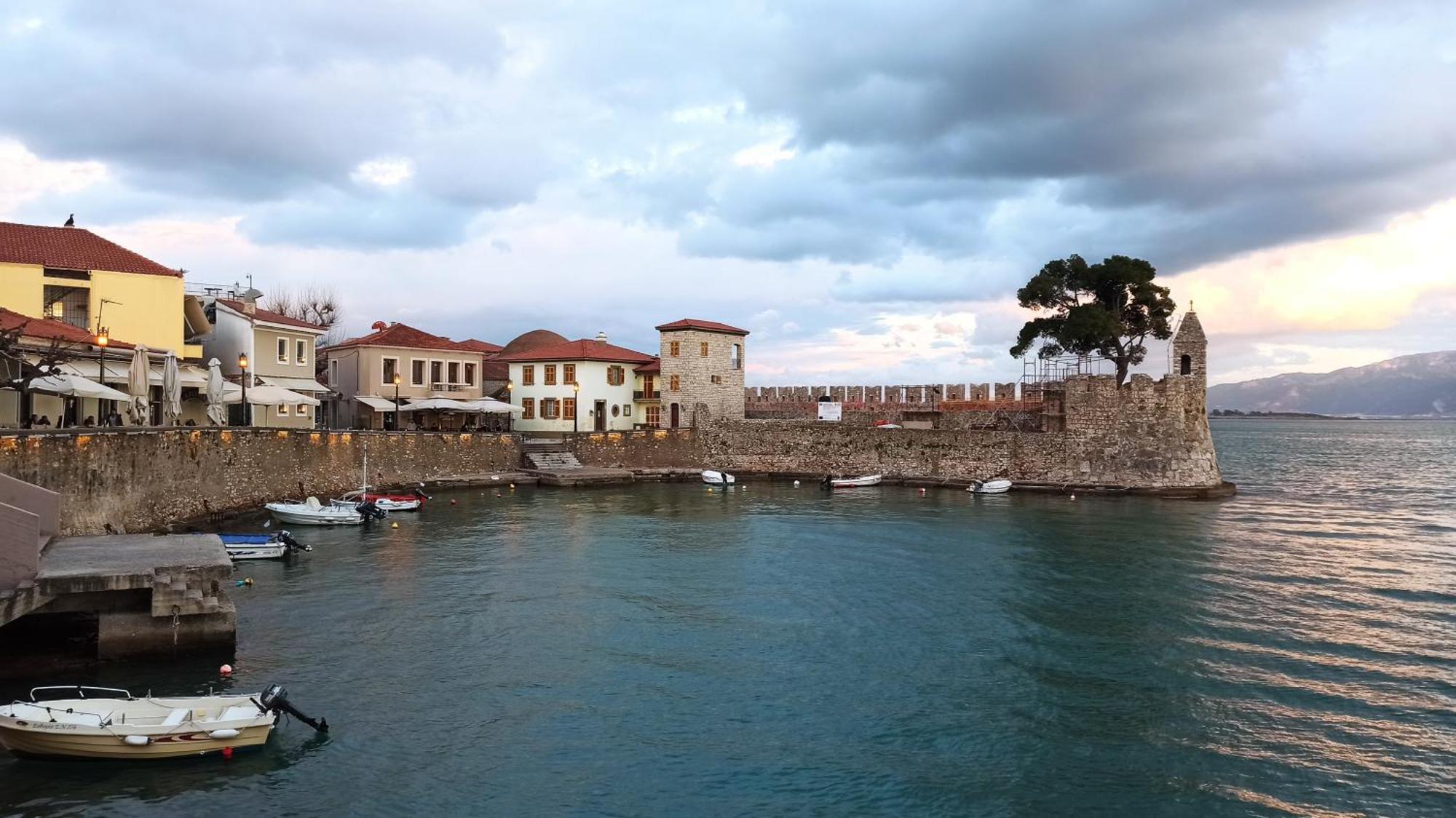 Nafpaktos Cottage By The Sea For Travelers And Dreamers! Zewnętrze zdjęcie