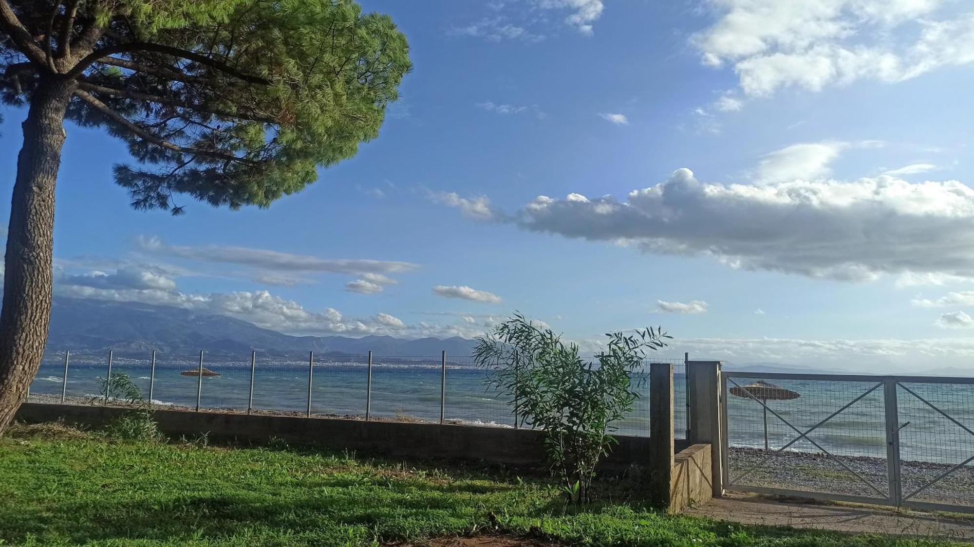 Nafpaktos Cottage By The Sea For Travelers And Dreamers! Zewnętrze zdjęcie
